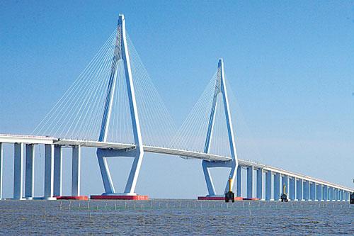 跨海大桥的建造难度很高部分原因是因为海洋环境的什么