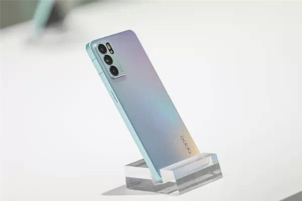 高颜值OPPO Reno6 Pro+ 6月5日上市发售:12GB+256GB版售价4499元