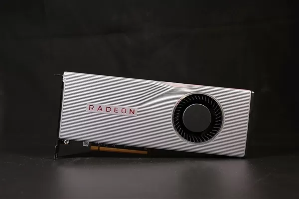 AMD上线Adrenalin 20.4.2驱动 修复RX 5700黑屏现象