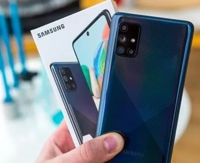 三星Galaxy A71来了:6.7英寸居中打孔显示屏