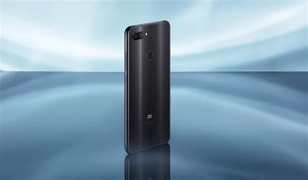 小米8青春版6GB+64GB版价格历史新低:1299元