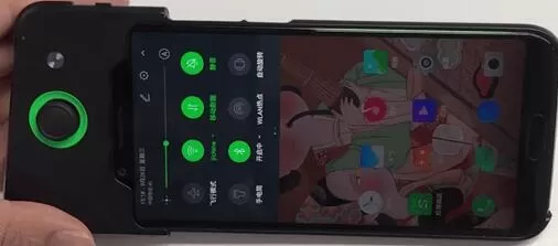 黑鲨手机连接手柄的操作流程