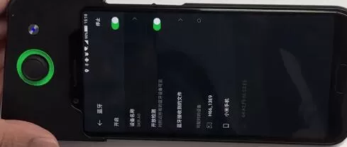 黑鲨手机连接手柄的操作流程