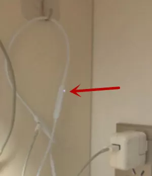 Beats X耳机进行充电的步骤讲解