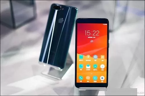 联想k5play中安装内存卡的具体操作方法