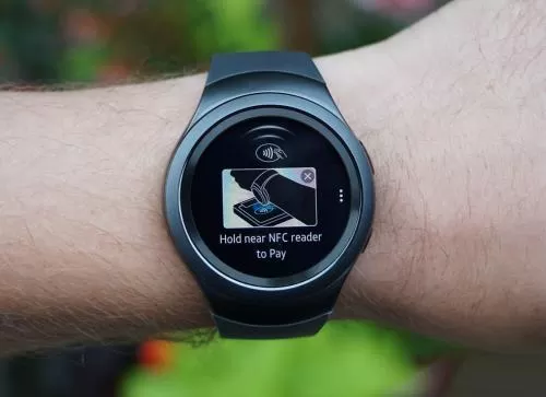 三星gear s2中正确使用语音助手的具体操作方法