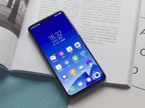vivoz3中打开自动更换锁屏壁纸的具体操作步骤