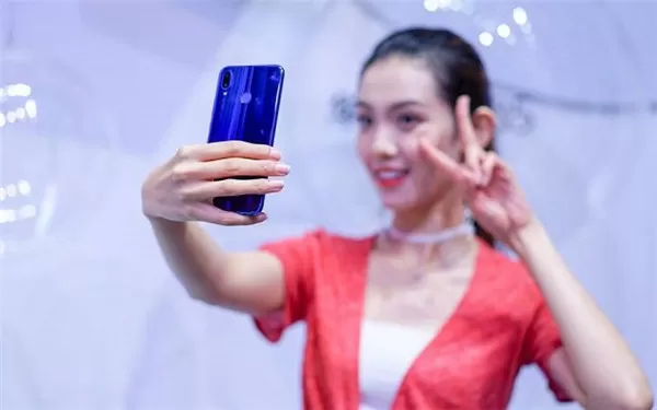 华为nova3i设置抬手亮屏的操作步骤