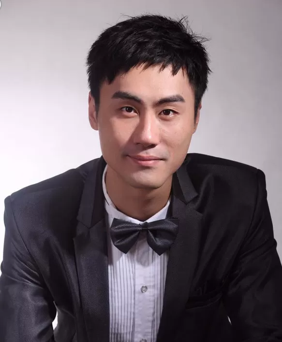PS怎么给人物添加墨镜