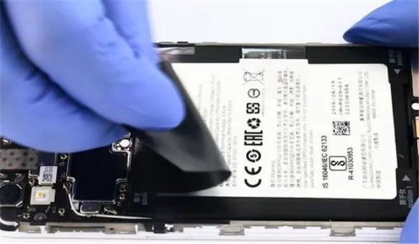 oppo手机更换电池的具体操作流程