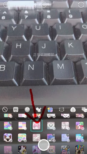 使用faceu激萌拍出漫画效果的具体操作步骤