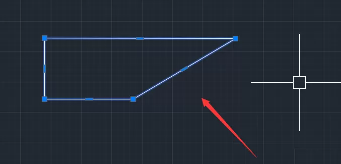 在CAD里用夹点调整图形的操作步骤
