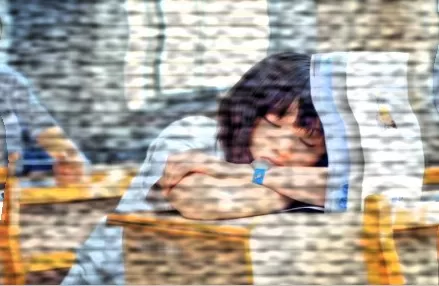利用photoshop制作出电视线效果的操作步骤