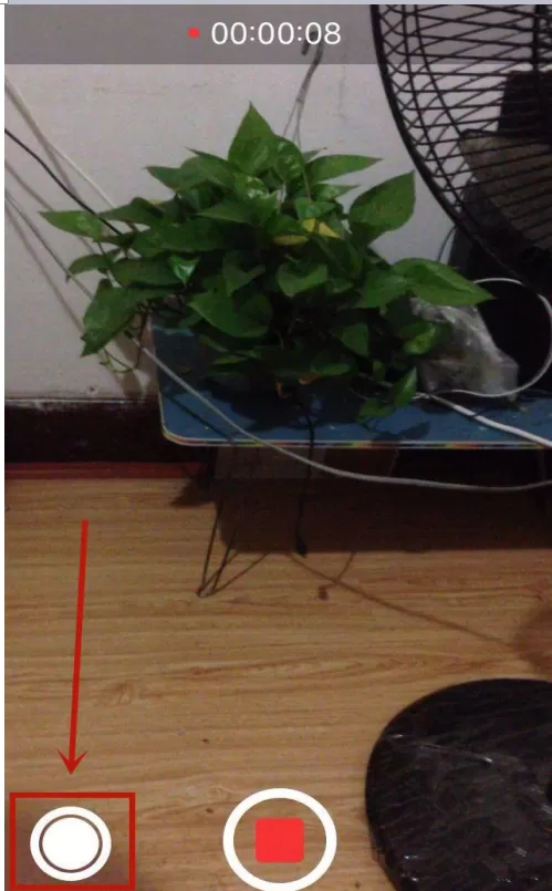 在苹果手机中边录像边拍照的具体步骤