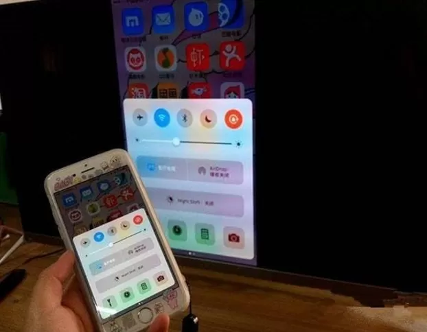 将iphone投屏到电视上播放的具体操作