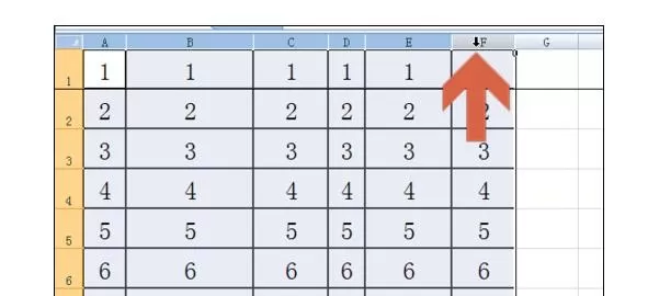excel2007如何平均分布各行各列?