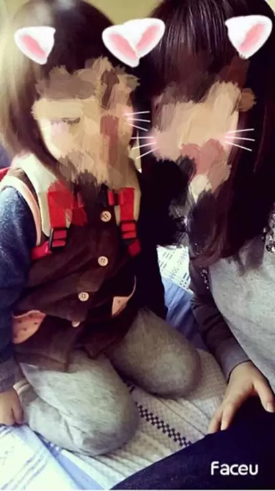 怎么在Faceu激萌中同时拍摄两个人?